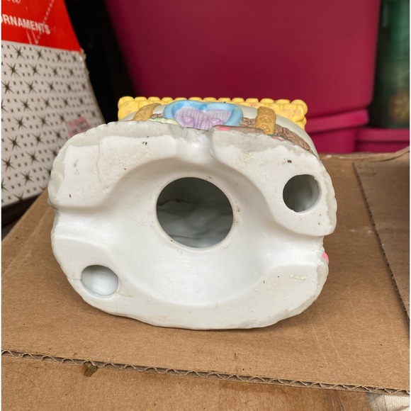 TWO VINTAGE CERAMIC LIGHT UP PLUG IN EASTER SPRING HOUSES REPAINTED TO REFRESH - Picture 7 of 8